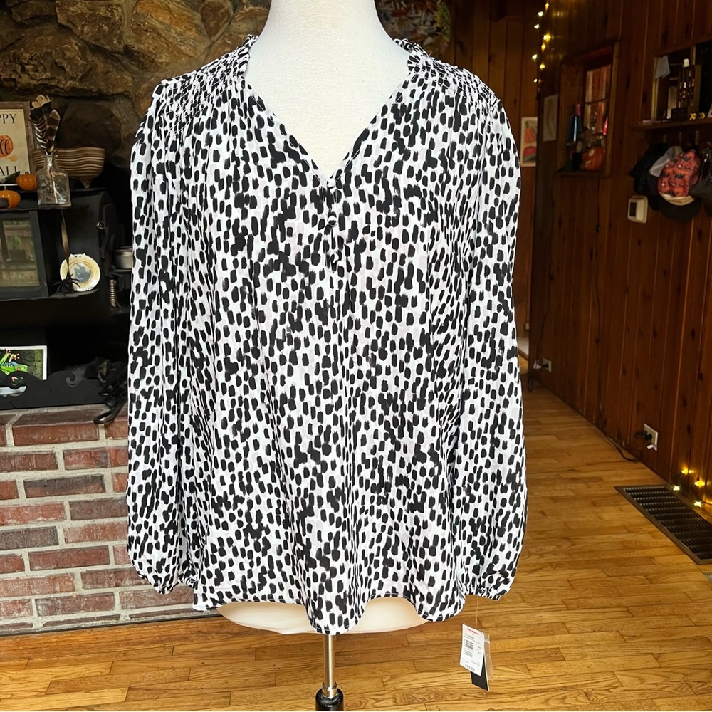NWT Zac & Rachel Monochrome Patterned Blouse